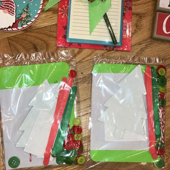Christmas Bundle - 14 Pieces - (12 NEW and 2 Gently Used) - Picture 3 of 7